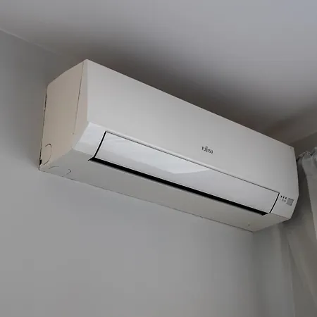 Wola Burakowska Standard By Bookinghost Βαρσοβία