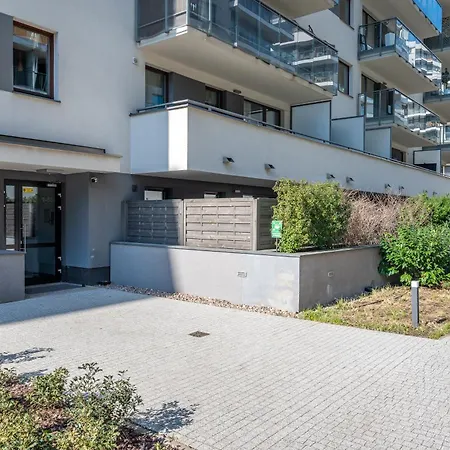 Wola Burakowska Standard By Bookinghost Βαρσοβία