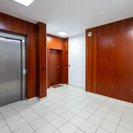 Wola Burakowska Standard By Bookinghost *